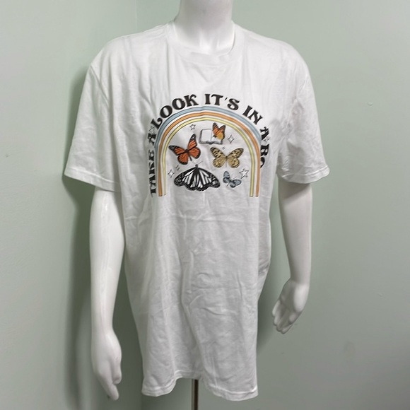 "TAKE A LOOK IT'S IN A BOOK" reading rainbow butterfly tee shirt size large FLAW - Picture 2 of 7
